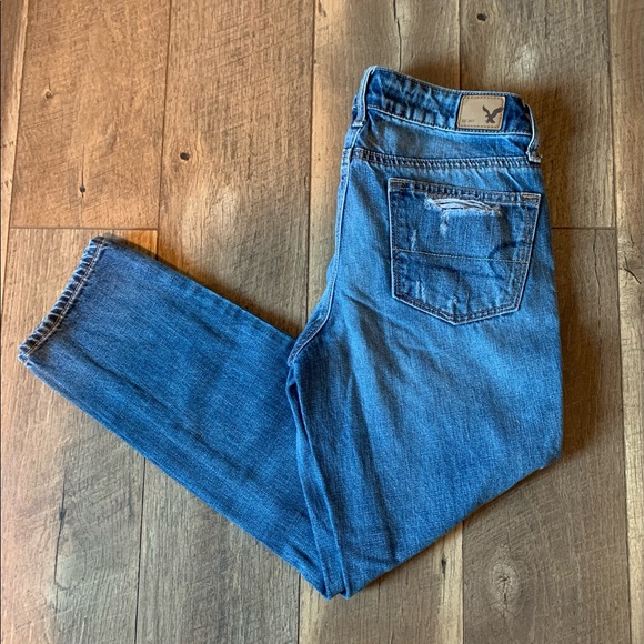 American Eagle Outfitters Boy Crop Distressed Jeans - Picture 1 of 7